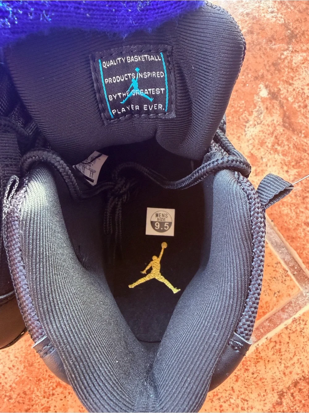 Size 9.5 Men’s And Women’s 11 - Jordan Retro 11 Gamma Blue